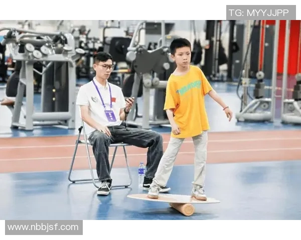 成都滑板精英赛点评：滑板队经验丰富展现出色竞技水平与团队协作能力